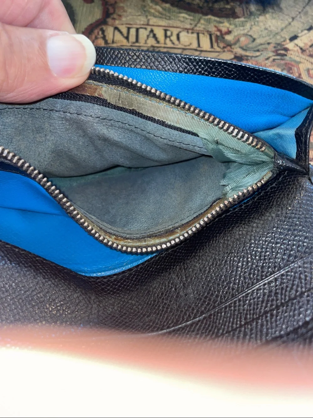 Bvlgari Black Saffiano Leather wallet with blue linings